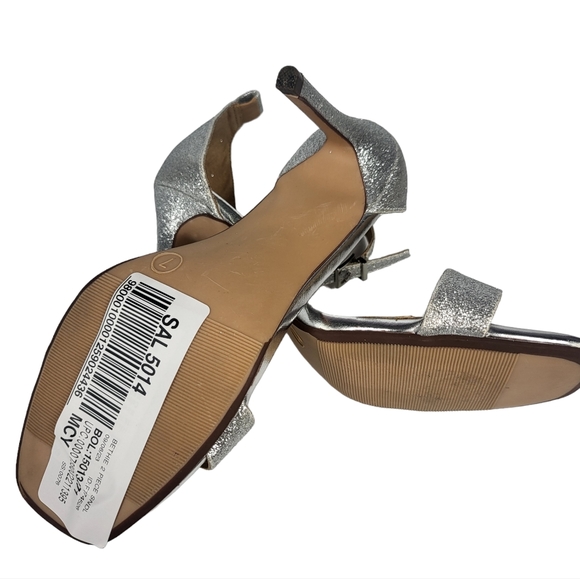 Wild Pair Bethie Two-piece Dress Sandals Silver 7 - Picture 9 of 9